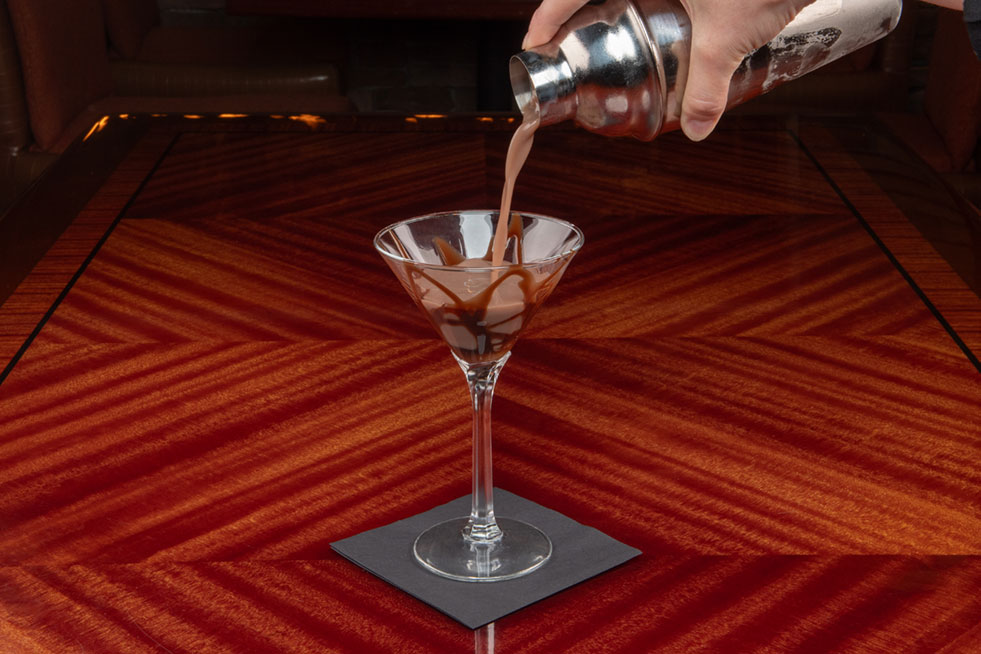 DJW Woodfire Grille Cocktail Pour